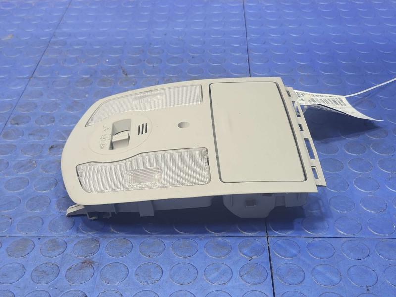 2014 Toyota Prius Front Console