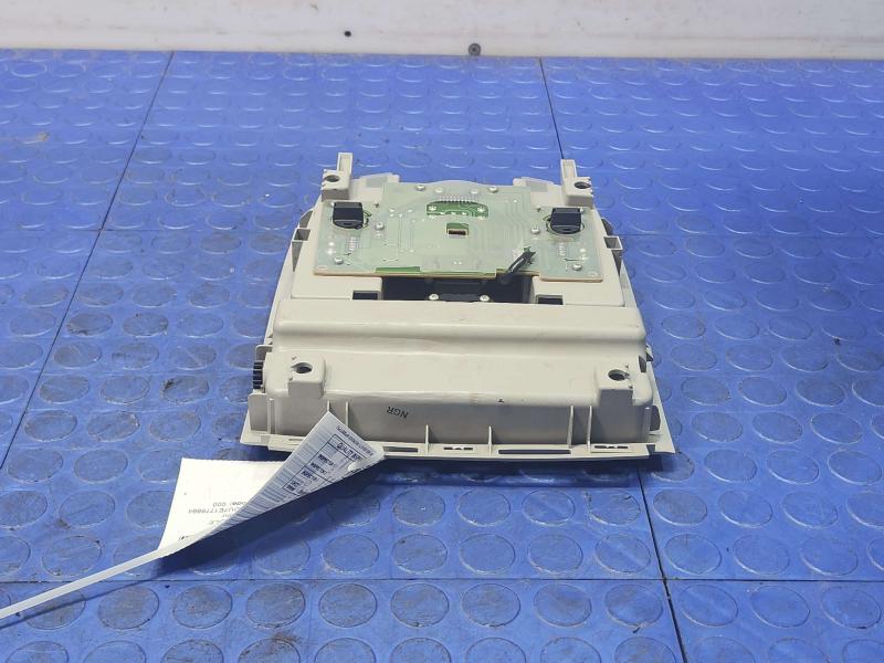 2014 Toyota Prius Front Console