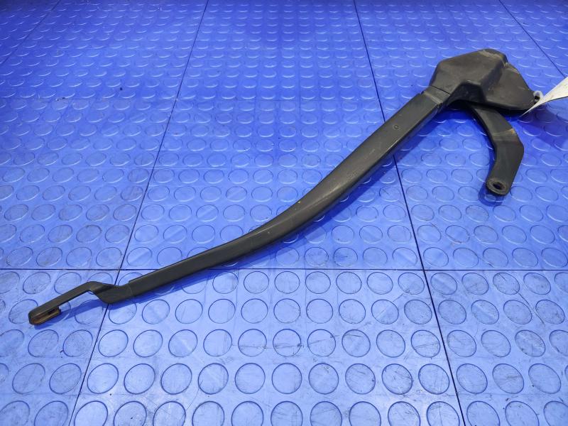 2010 Toyota Prius Wiper Arm