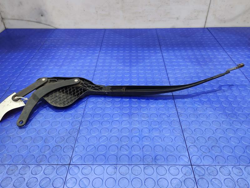 2010 Toyota Prius Wiper Arm