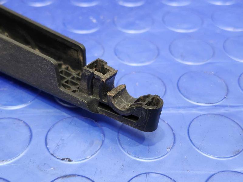 2013-2019 Hyundai Santa Fe 3.3L Rear Back Glass Wiper Arm OEM 98811B8000