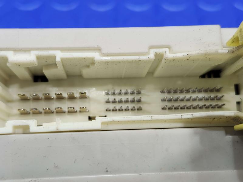 2008 Lexus LS 460 Cabin Fuse Box
