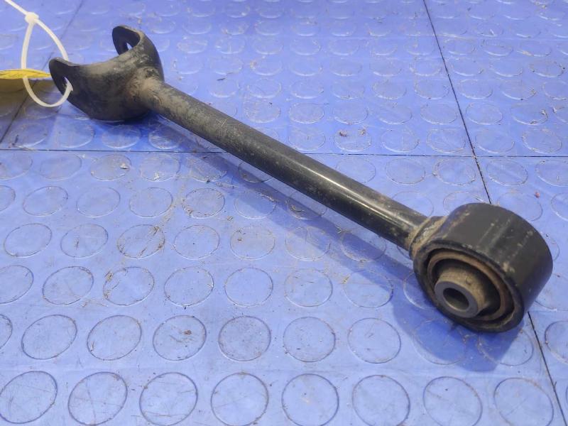 2016 Toyota Prius Lower Control Arm Rr