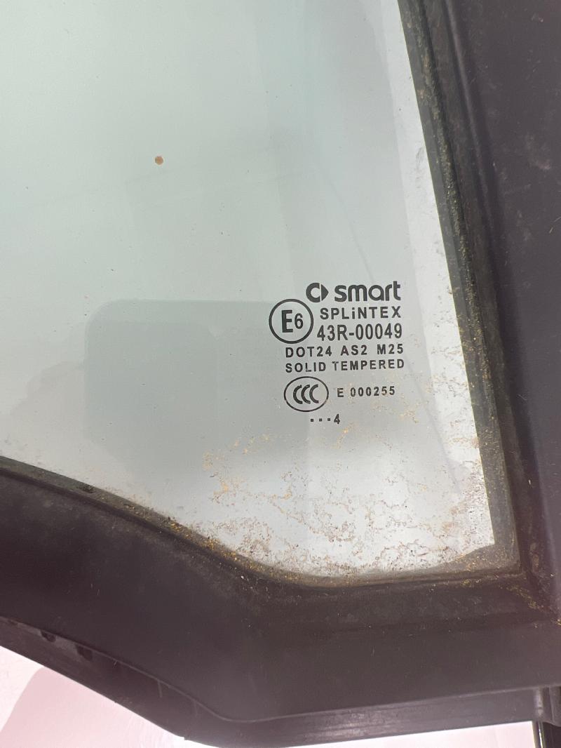 2009 Smart Fortwo Front Vent Glass/Window