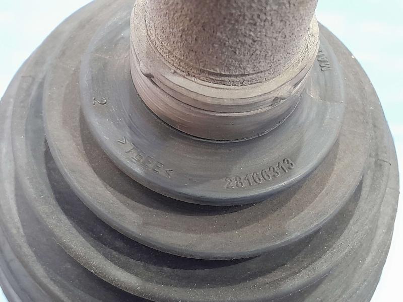 2013 Cadillac Escalade Axle Shaft