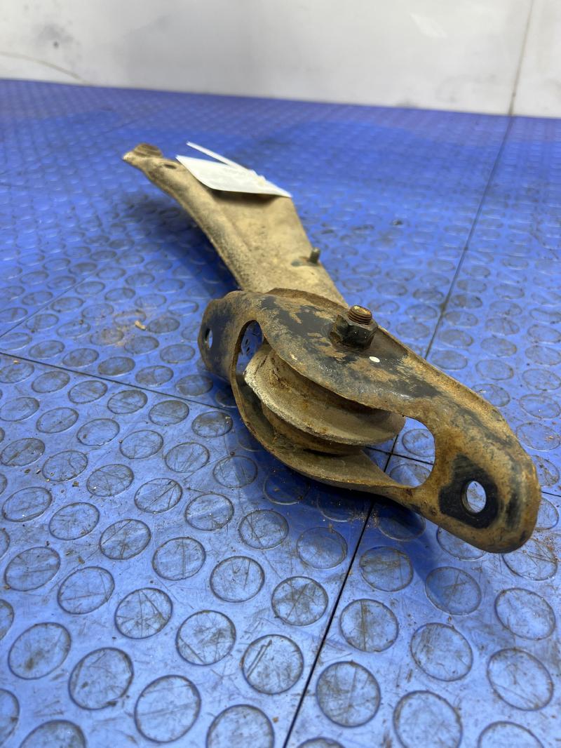 1987 - 1989 Honda Accord Rear Lower Trailing Arm Left or Right Side OEM 52371SE0A06 ,RH