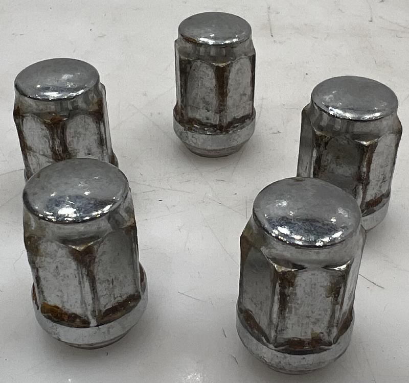 2012 Toyota Highlander Lug Nuts