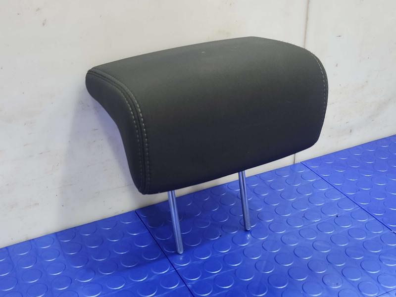 2017 Kia Sorento Headrest
