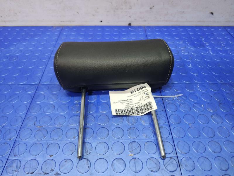 2019 Chevrolet Silverado 3500 Headrest