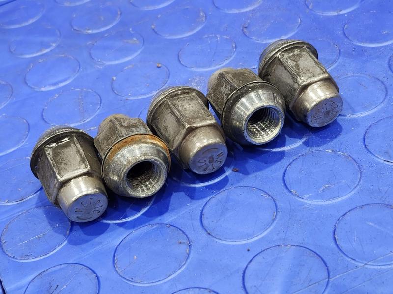 2018 Chevrolet Equinox Lug Nuts