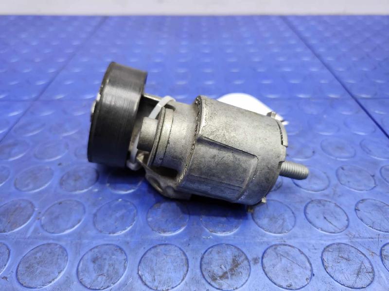2013 Volkswagen Beetle Engine Belt Tensioner