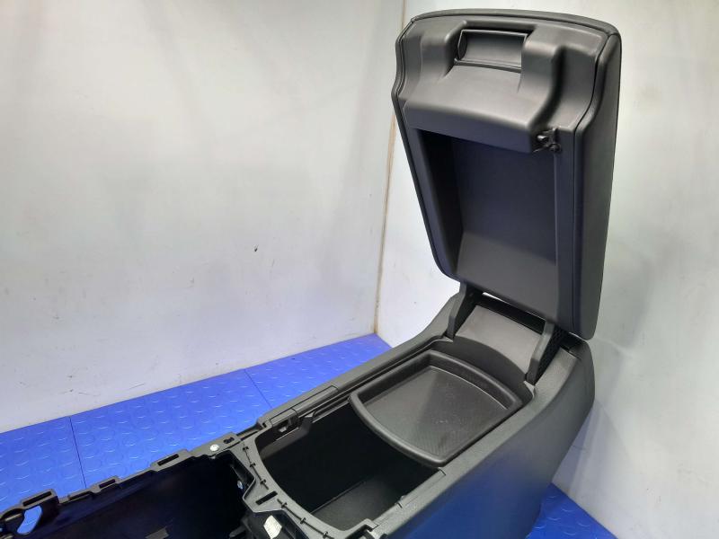 2020 Honda Accord Front Console