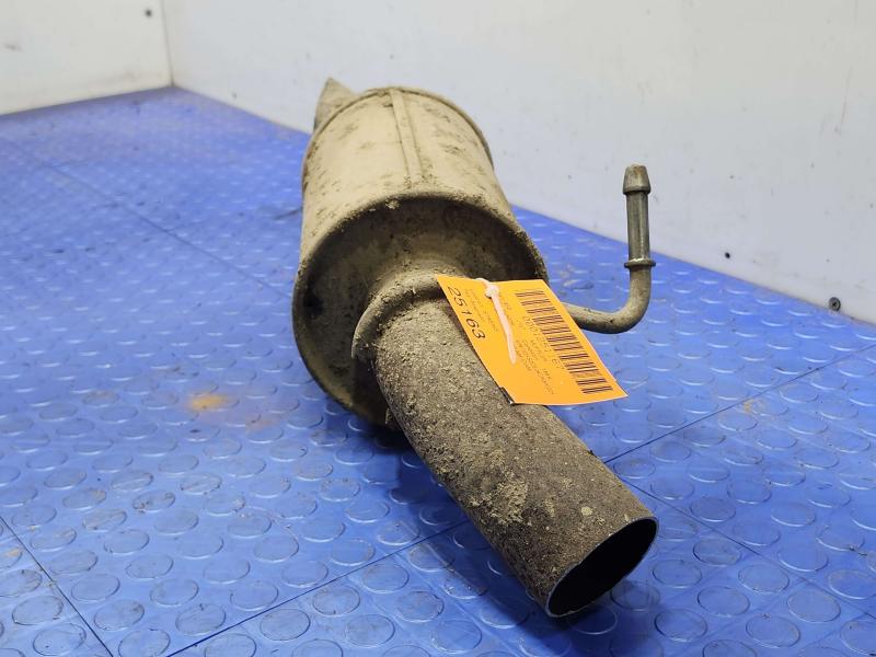 2012 GMC Yukon Muffler