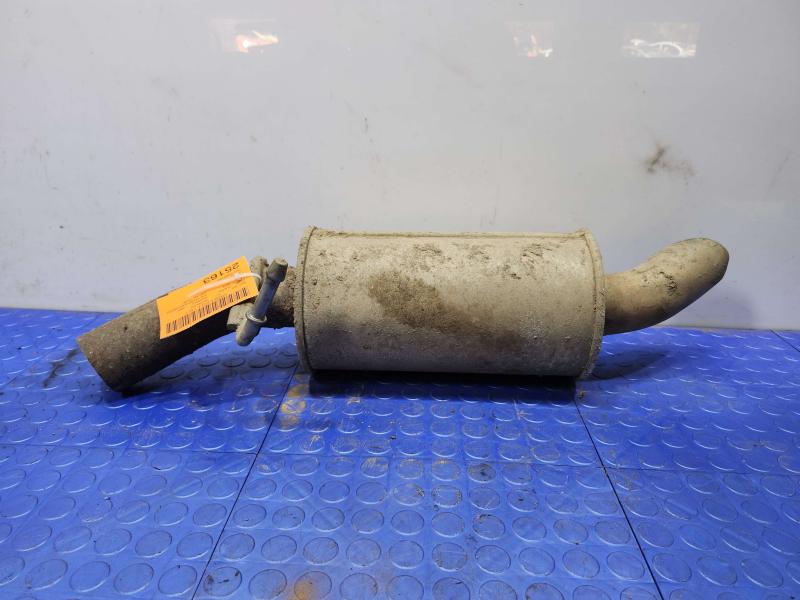 2012 GMC Yukon Muffler