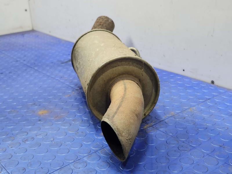 2012 GMC Yukon Muffler