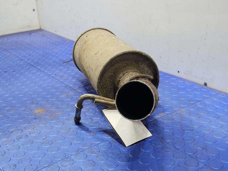 2012 GMC Yukon Muffler
