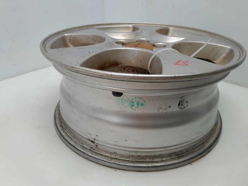 2004 Subaru Forester Wheel