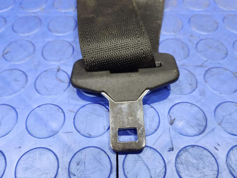 2011 Maserati Quattroporte Rear Seat Belt