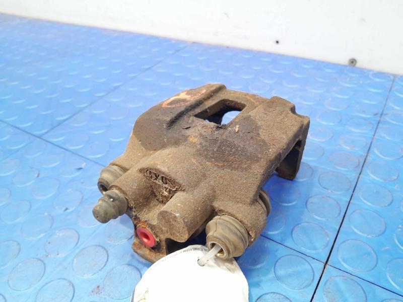 2005 Ford Explorer Caliper
