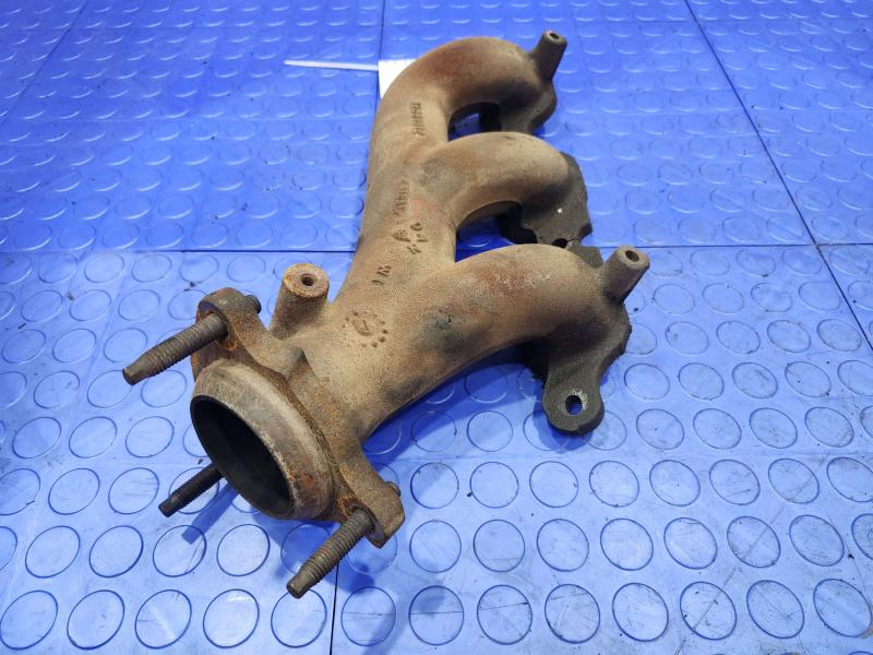 2014 Chevrolet Silverado 1500 Exhaust Manifold