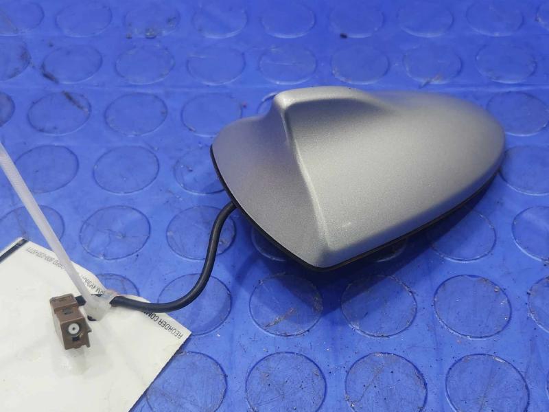 2008 Infiniti G35 Antenna
