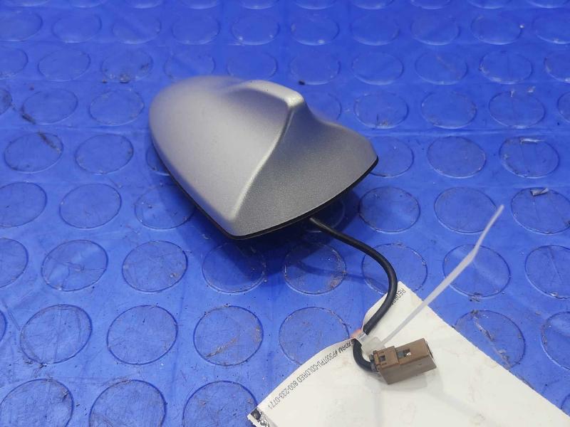2008 Infiniti G35 Antenna