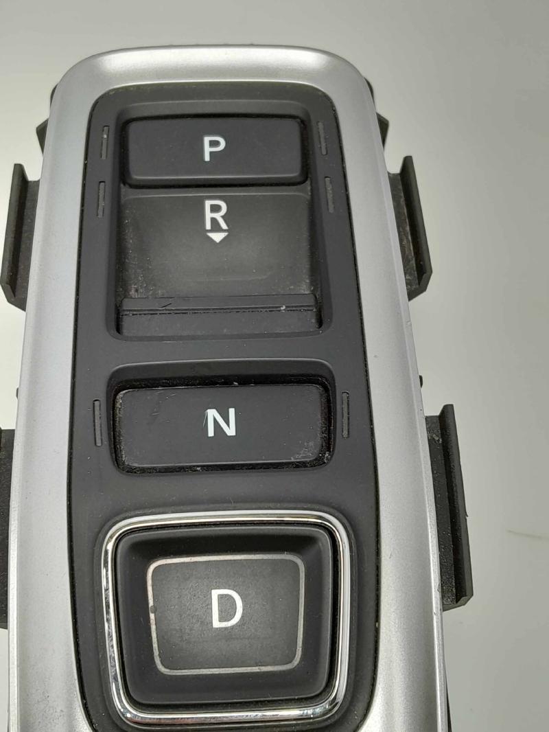 2022 Honda Insight Floor Shifter