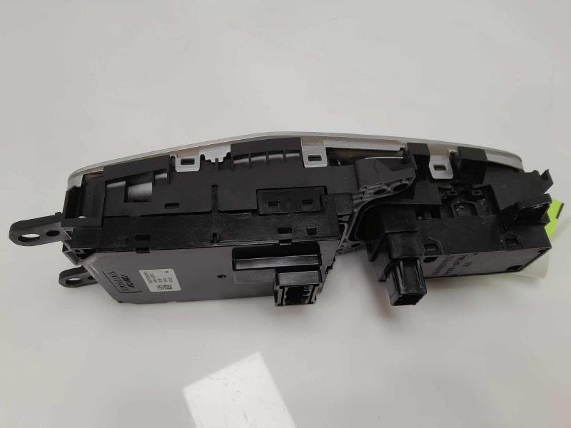 2022 Honda Insight Floor Shifter
