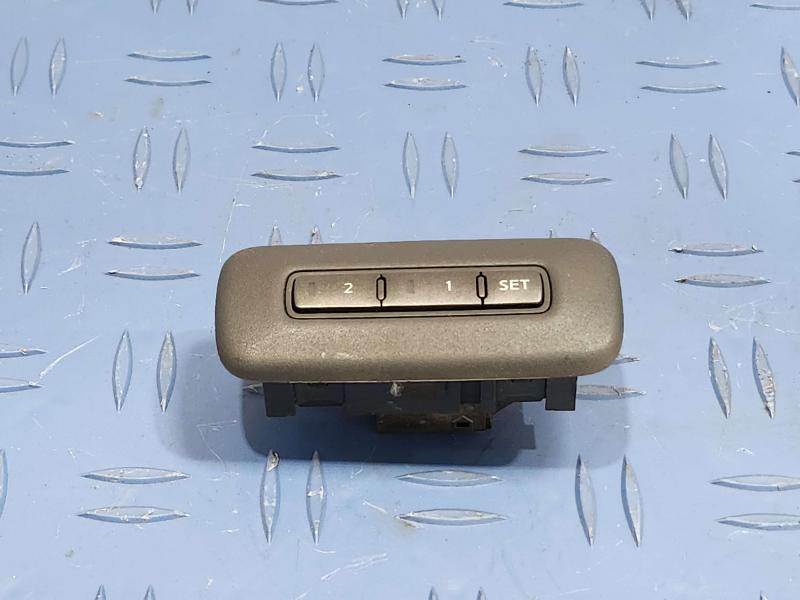 2014 Infiniti QX60 Door Switch Front