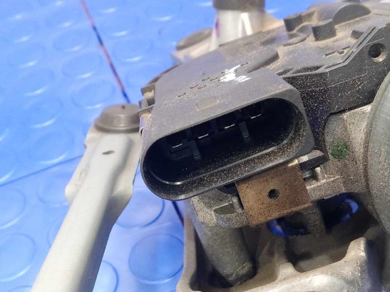 2017 Buick LaCrosse Wiper Motor Front