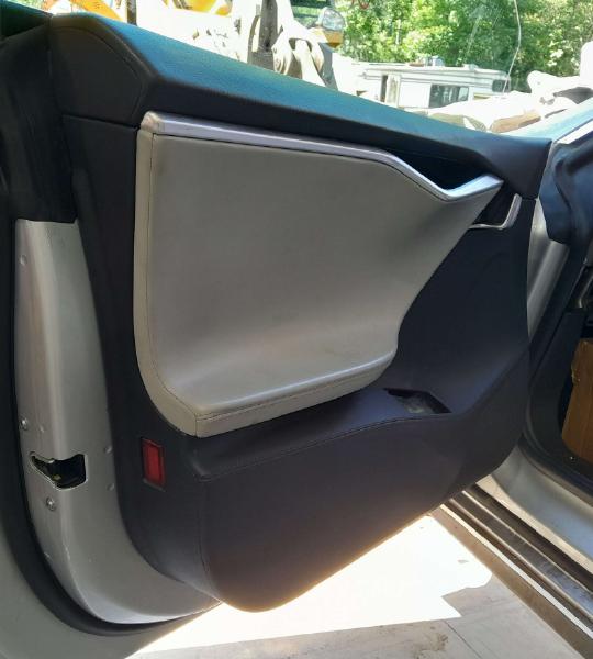 2013 Tesla Model S Front Door Trim Panel
