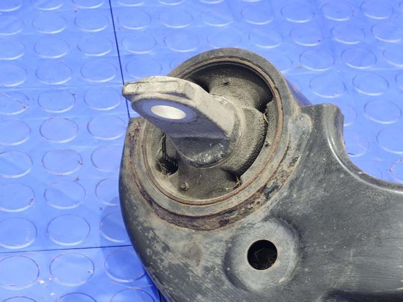 2010 Lexus RX350 RX450H Lower Control Arm Rr