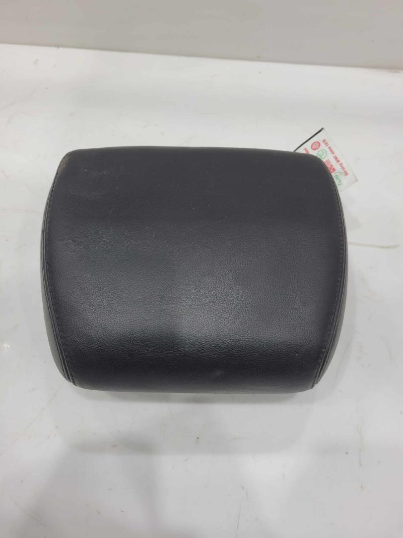 2008 GMC Yukon XL Headrest