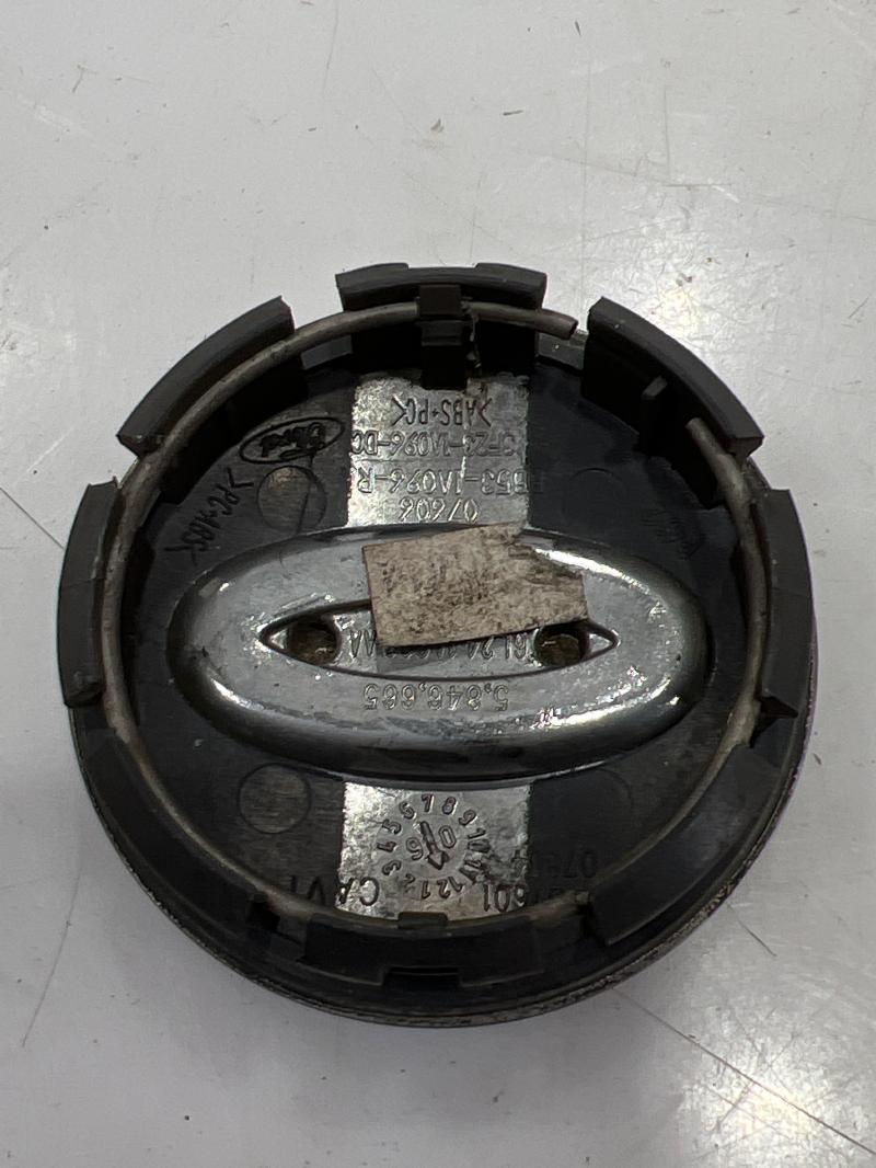 2011 Ford Explorer Center Cap