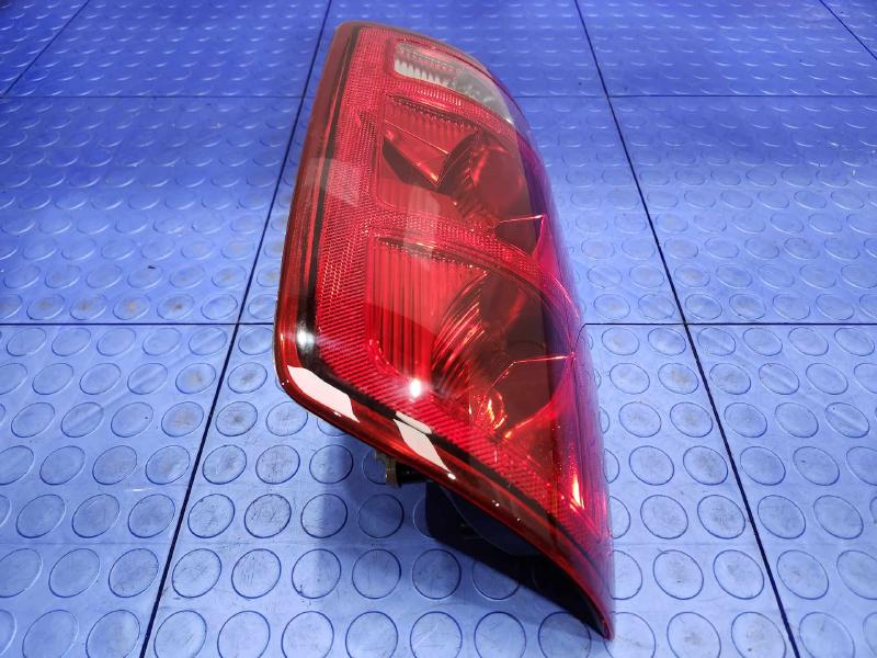 2002 Dodge Ram 1500 Tail Light Assembly