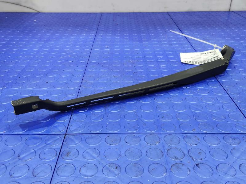 2017 Chevrolet Silverado 2500 Wiper Arm