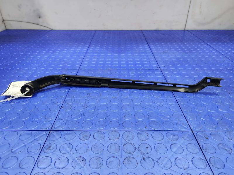 2017 Chevrolet Silverado 2500 Wiper Arm