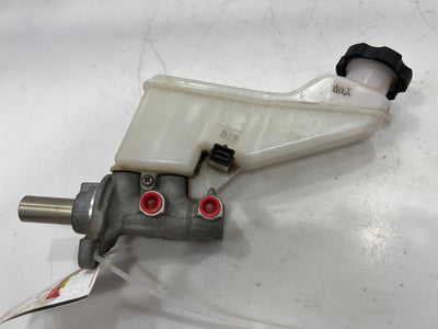 2017 - 2019 Hyundai Elantra Sedan Brake Master Cylinder Assembly OEM 58510F2400