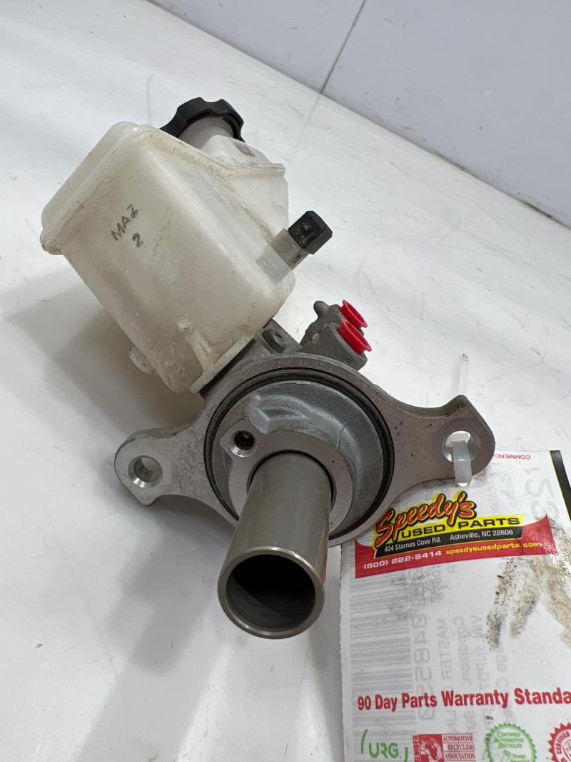 2017 - 2019 Hyundai Elantra Sedan Brake Master Cylinder Assembly OEM 58510F2400