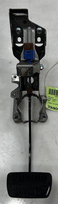 2013 - 2016 Subaru XV Crosstrek Brake Pedal Assembly OEM