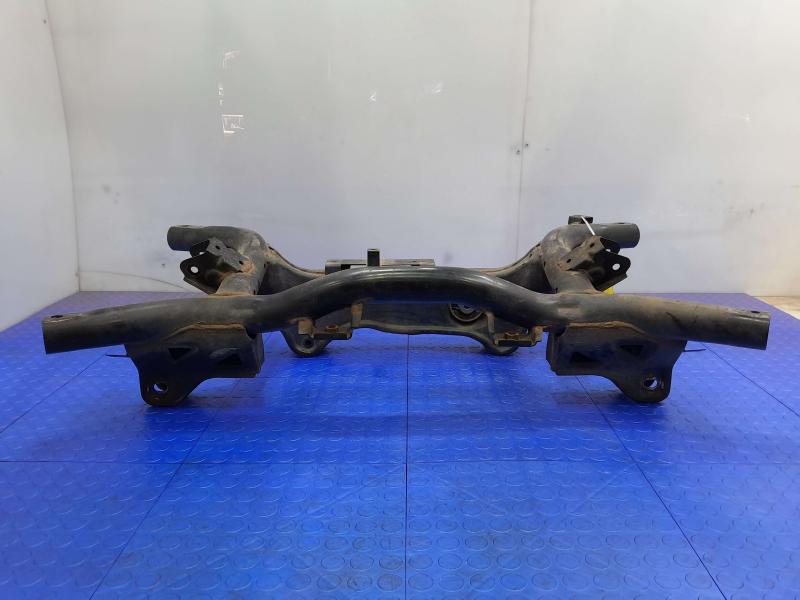 2016 Mitsubishi Outlander Crossmember/Cradle/Undercarria
