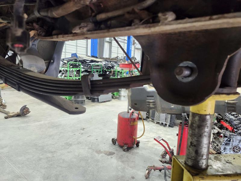 2008 Ford F-250 Super Duty Leaf Spring Rear