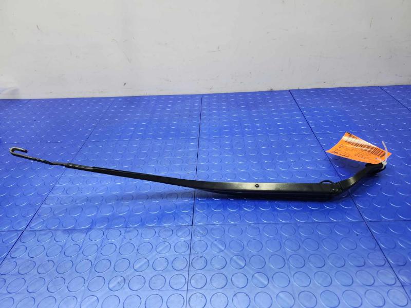 2021 Chrysler Voyager Wiper Arm