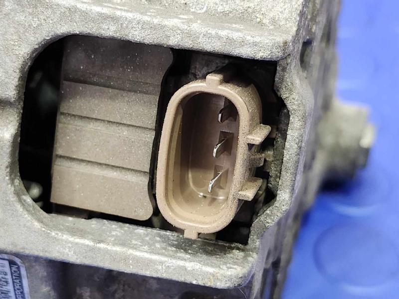 2014-2015 Subaru Forester Alternator Generator Assembly 130 Amp OEM 23700AA761