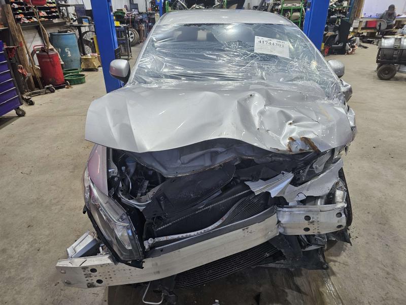 2013 Honda Civic Front Door Regulator