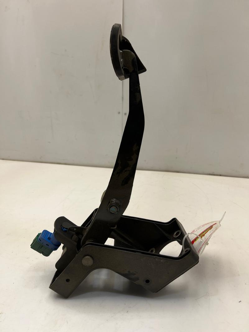 2009 - 2015 Jaguar XF Brake Pedal Assembly w/ Switch OEM 8X23-2450-AC