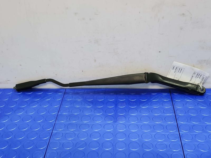 2014 Ford Mustang Wiper Arm