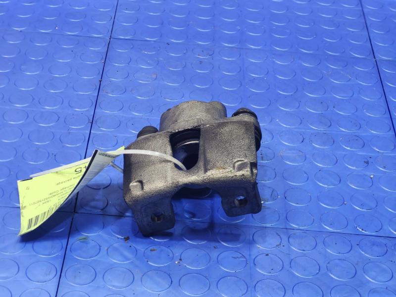 2003 Lincoln Town Car Caliper
