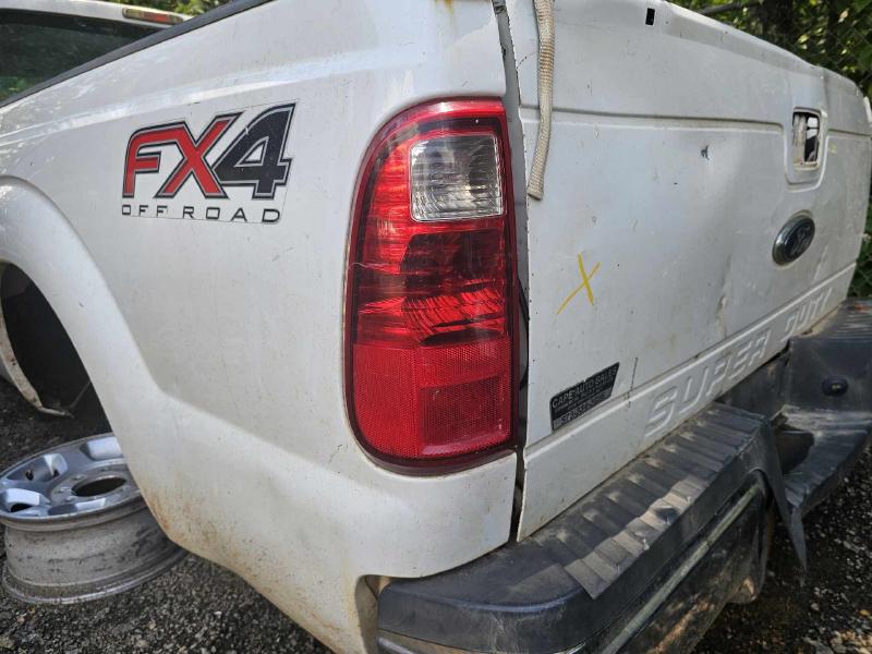 2013 Ford F-350 Super Duty Tail Light Assembly