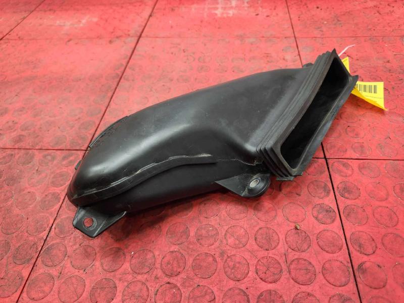 2013-2020 Ford Fusion Engine Air Intake Duct Genuine OEM Part DS7Z9C675A